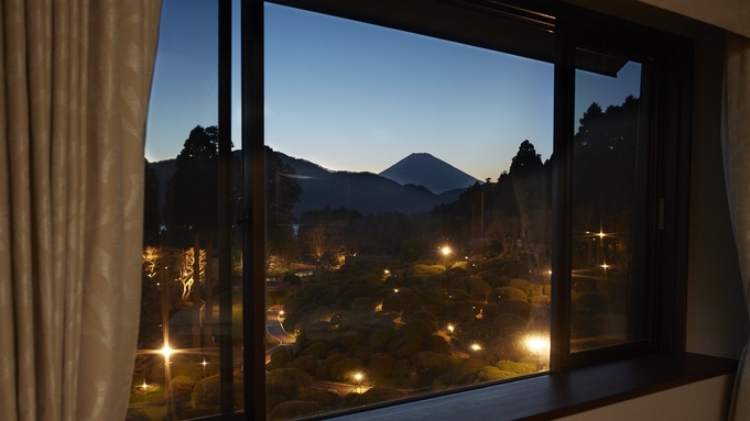 【富士山が見えるお部屋にご宿泊】　「シーズンセレクション」　夕・朝食付き